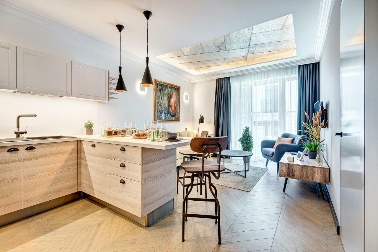Happy Inn Presidential, Self Check-In, Parking In The Underground Garage Вильнюс Экстерьер фото